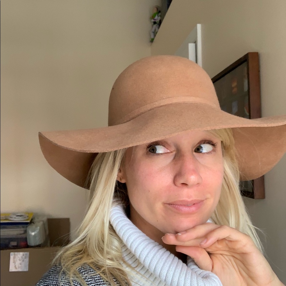 100% Wool Camel Droopy Hat